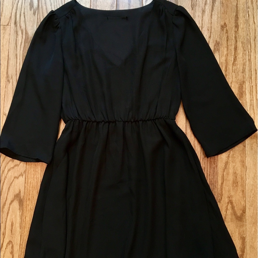 Forever 21 Black Dress - Picture 4 of 5